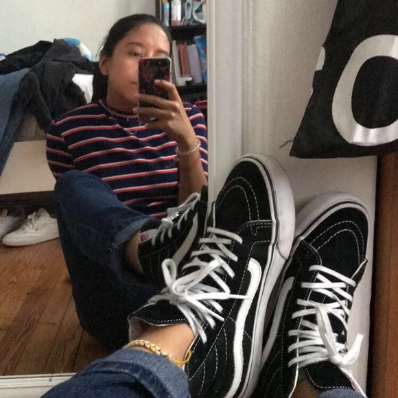 Meet your Posher, Maria✨ - Picture 1 of 1